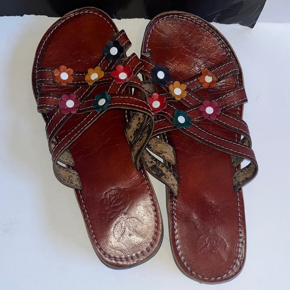 All genuine leather handmade in Mexico brown& colorful floral Women's flip flops - Picture 6 of 6